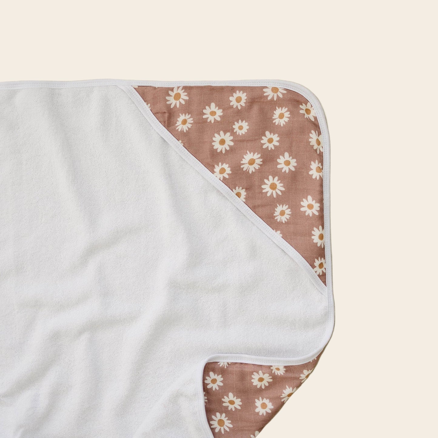 Daisy Dream Muslin Hooded Towel