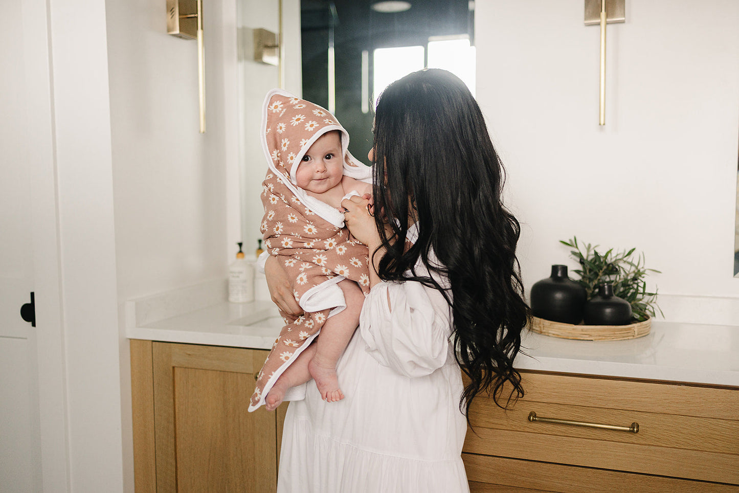 Daisy Dream Muslin Hooded Towel