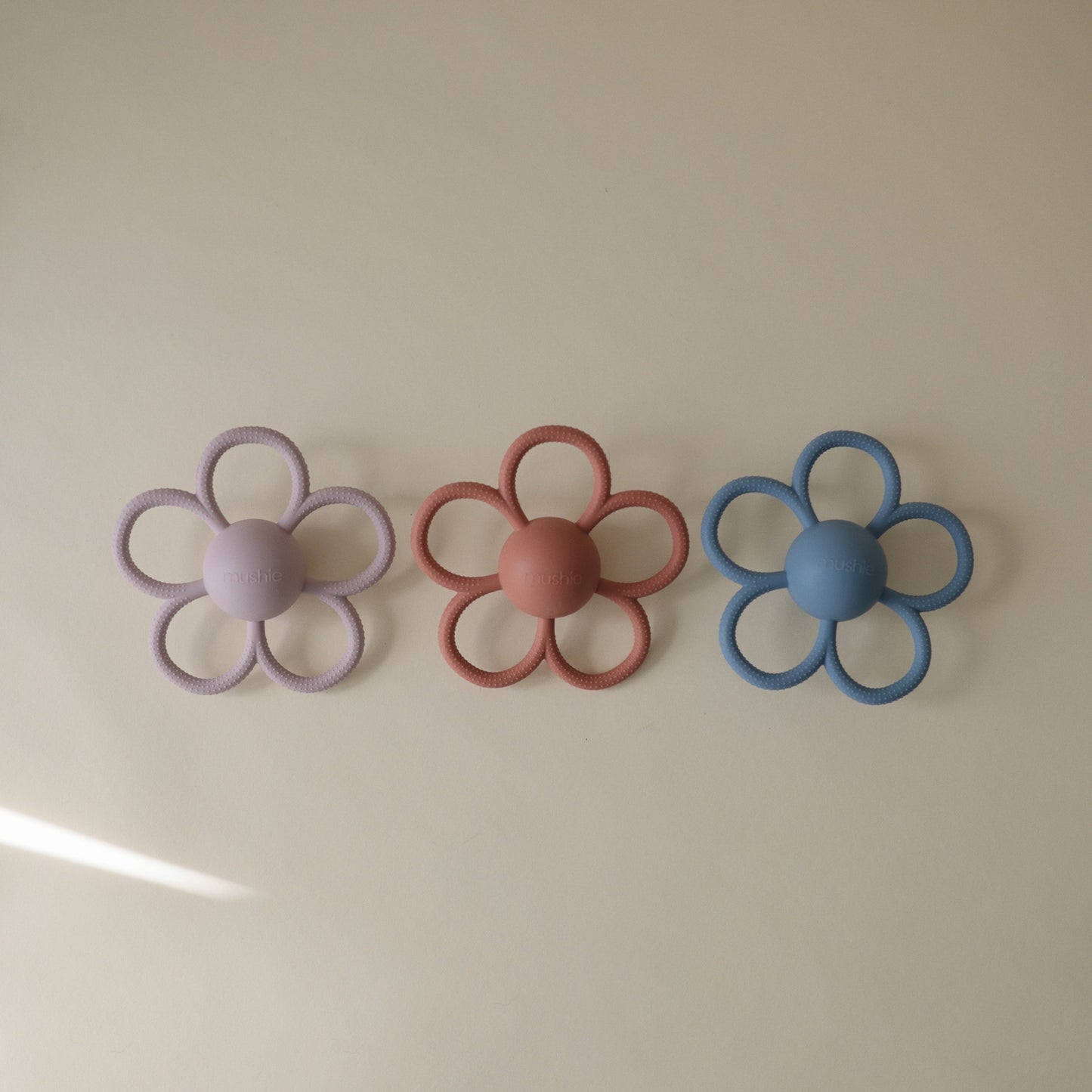 Daisy Rattle Teether